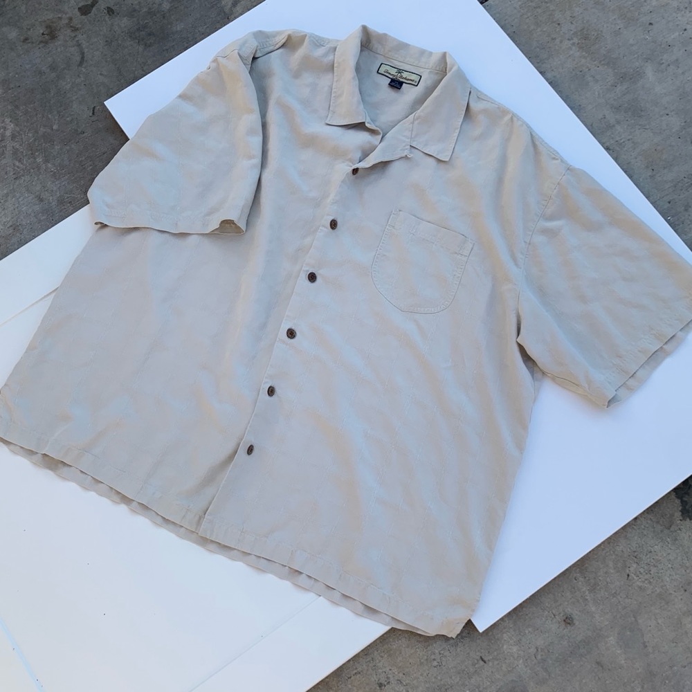 Tommy Bahama Beige Patterned Short Sleeve Shirt